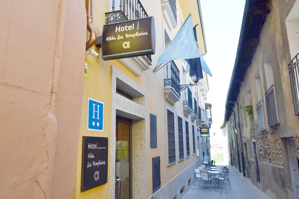 Hotel Los Templarios ポンフェラダ エクステリア 写真